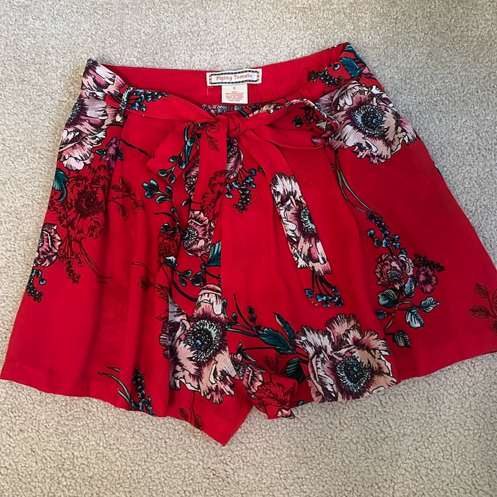 Flying Tomato Floral Shorts